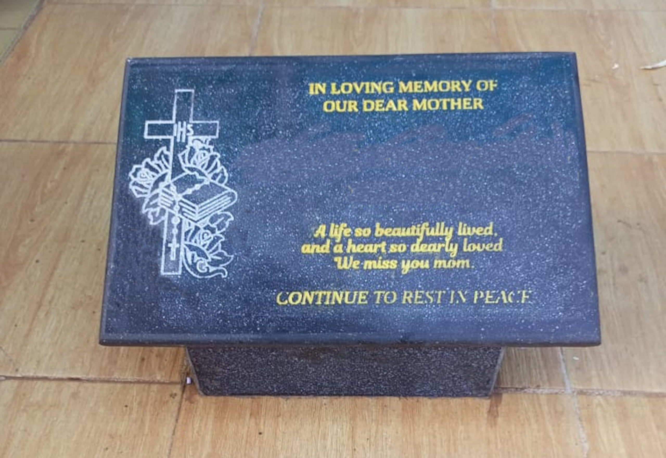 Engraved personalised rosary black marble memorial Grave plaque STN01